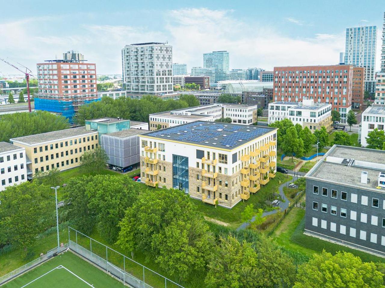 87 m² apartment with balcony in Sloterdijk - Image 13