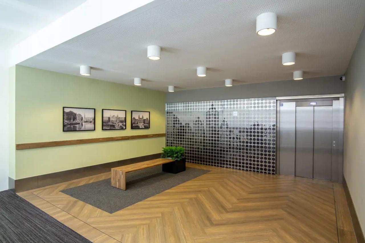 70 m² apartment with balcony in Czaar Peterbuurt - Image 4