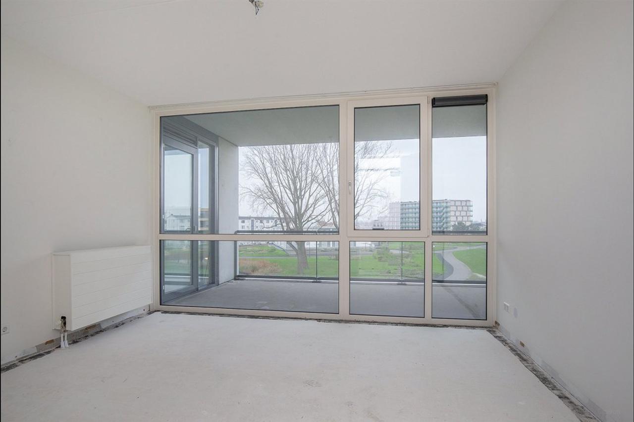 100 m² apartment with balcony in Leiden - Image 11