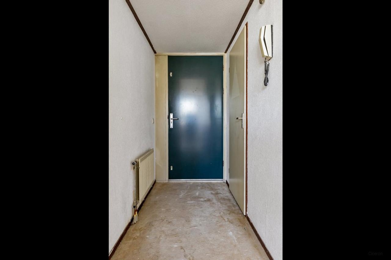Energy-efficient 2-bedroom apartment with balcony - Image 8