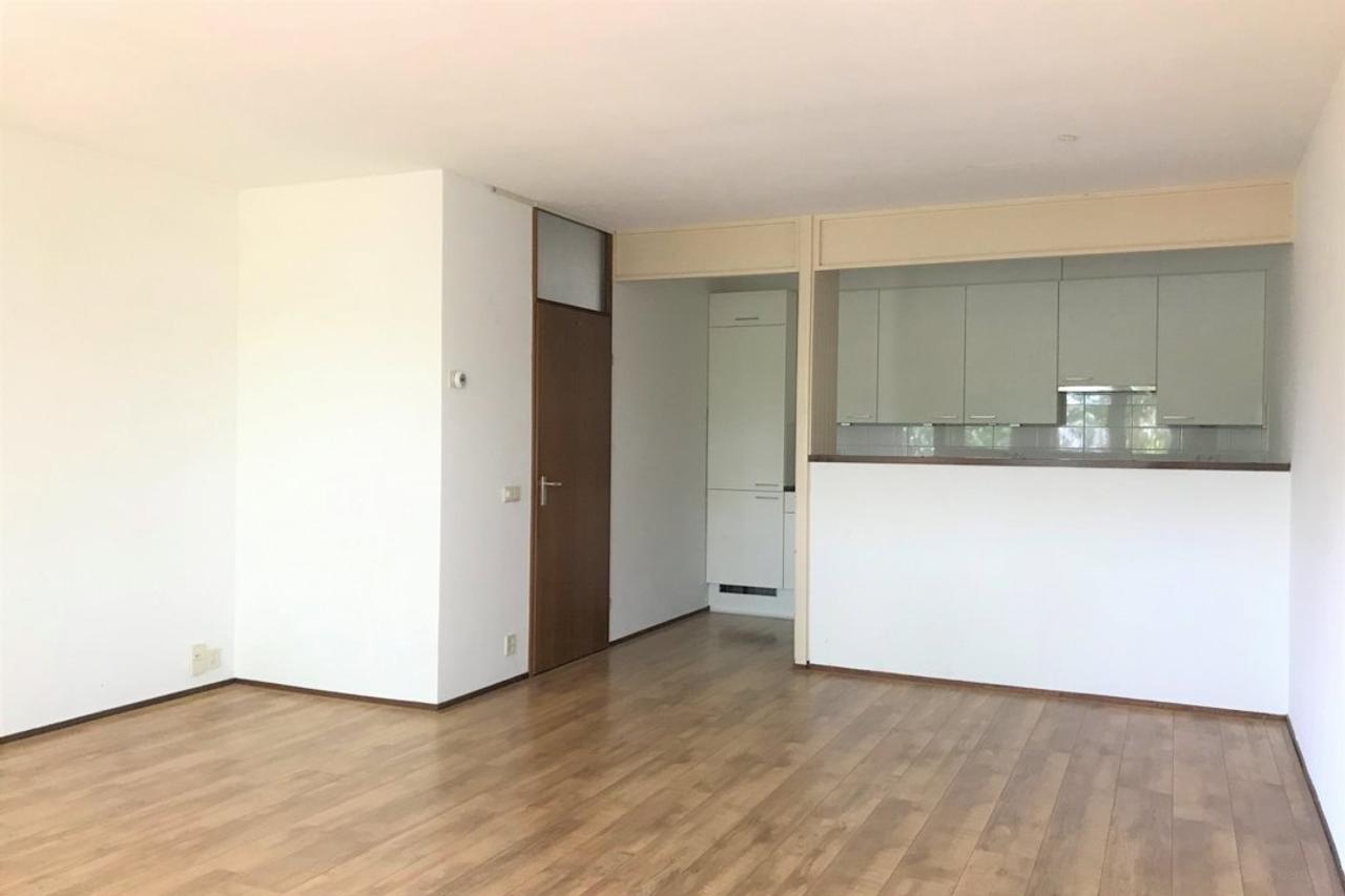 100 m² apartment with balcony in Groningen - Image 7