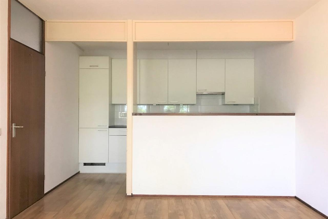 100 m² apartment with balcony in Groningen - Image 9