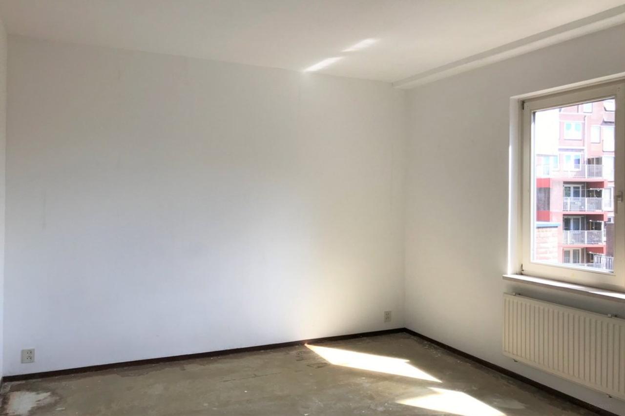 100 m² apartment with balcony in Groningen - Image 15