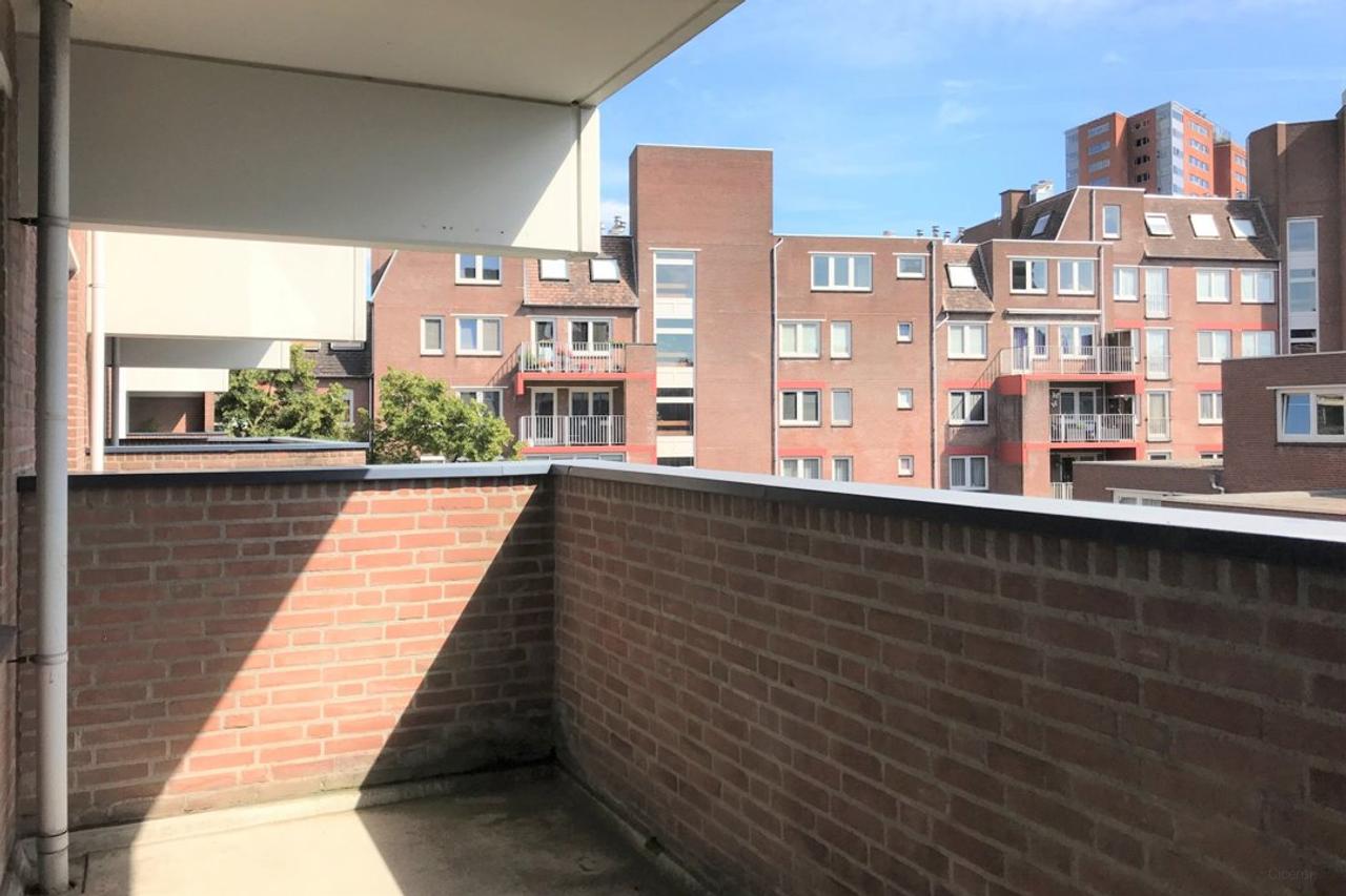 100 m² apartment with balcony in Groningen - Image 19