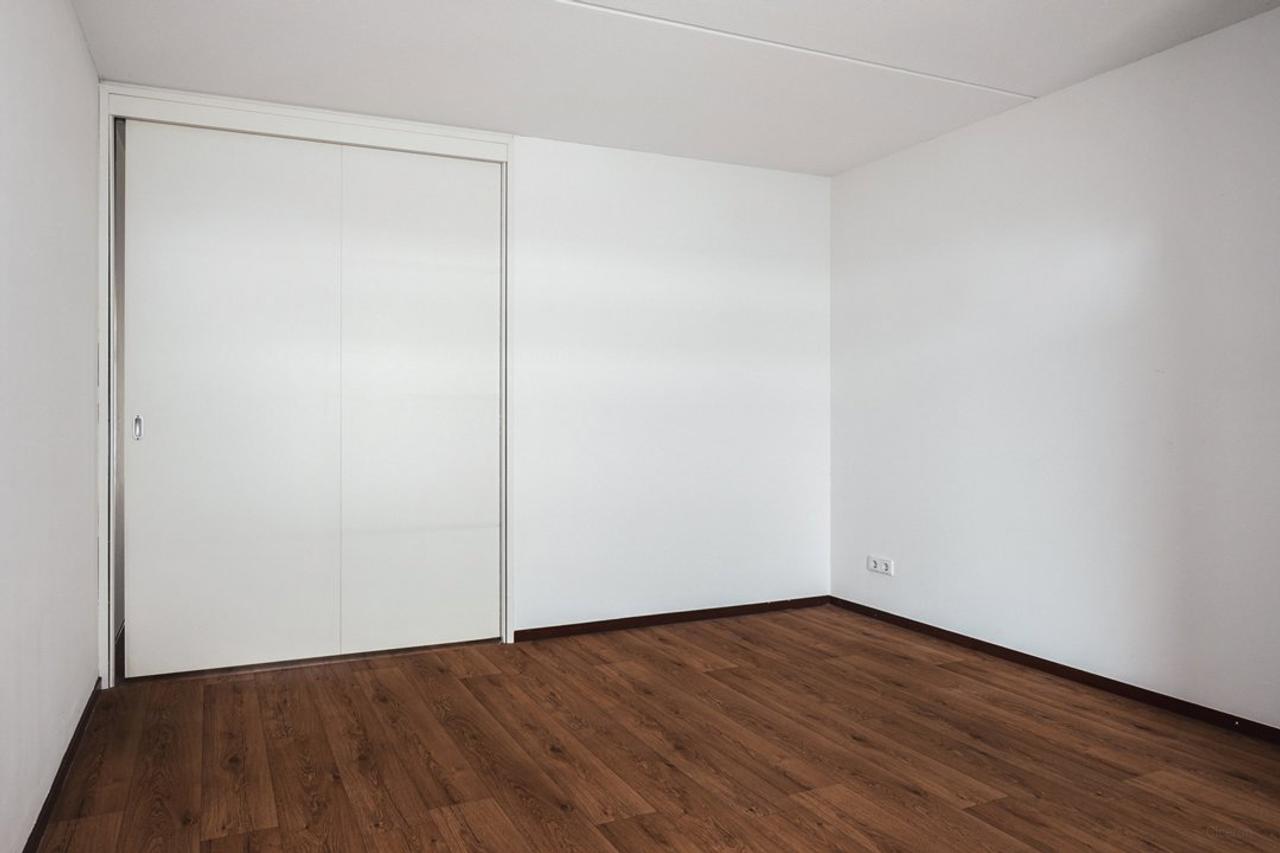 102 m² apartment with parking - Image 9