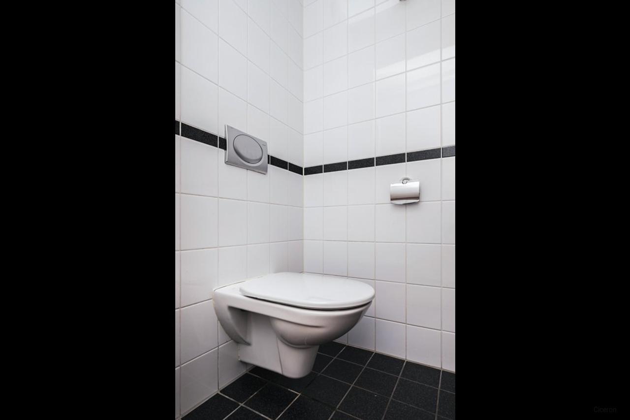 102 m² apartment with parking - Image 13