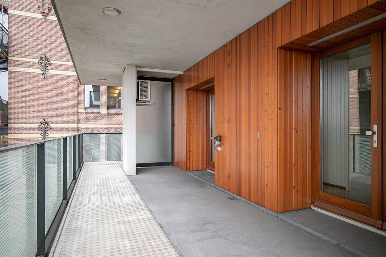 102 m² apartment with parking - Image 15