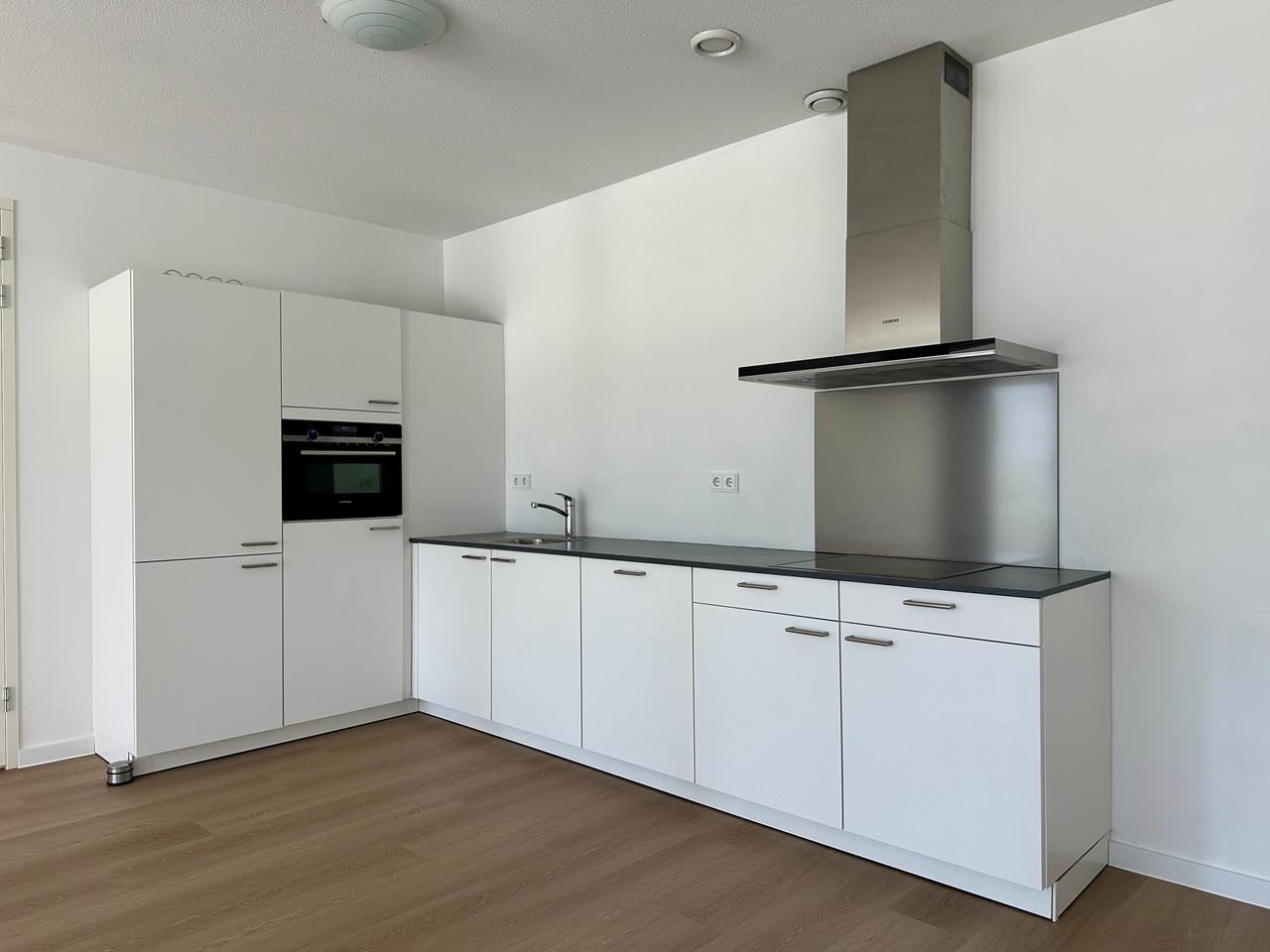 91 m² appartement met balkon aan Wijnhaven - Afbeelding 1