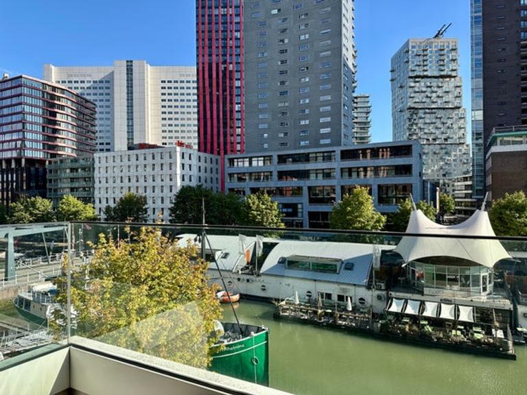 91 m² appartement met balkon aan Wijnhaven - Afbeelding 2