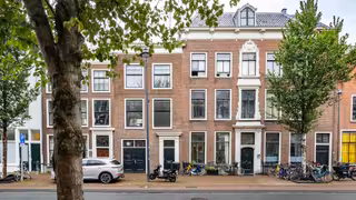 101 m² Upper-Floor Apartment with Sunny Roof Terrace