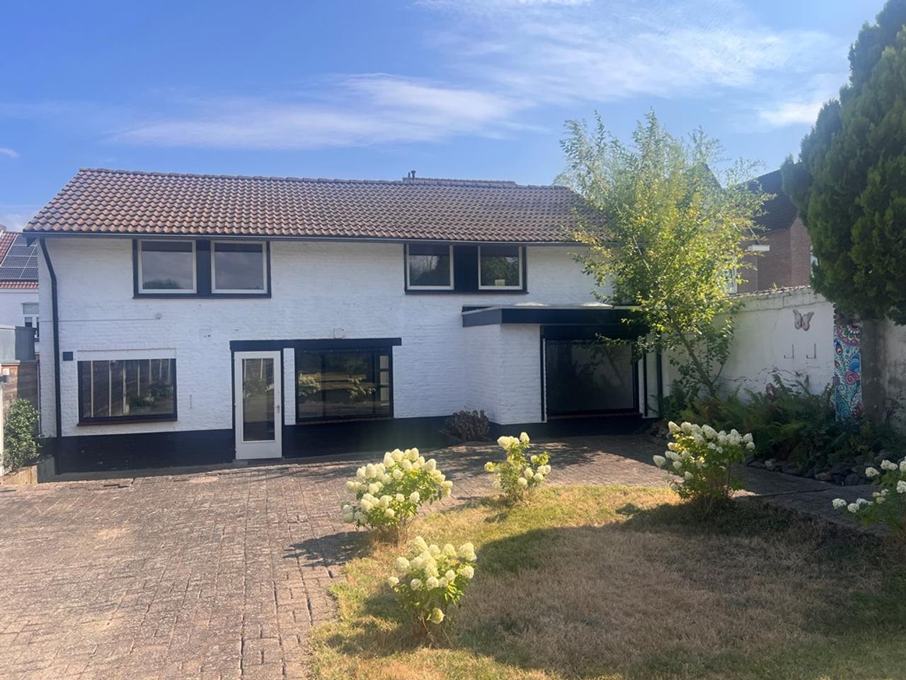 146 m² huis met tuin in Nuth - Afbeelding 1