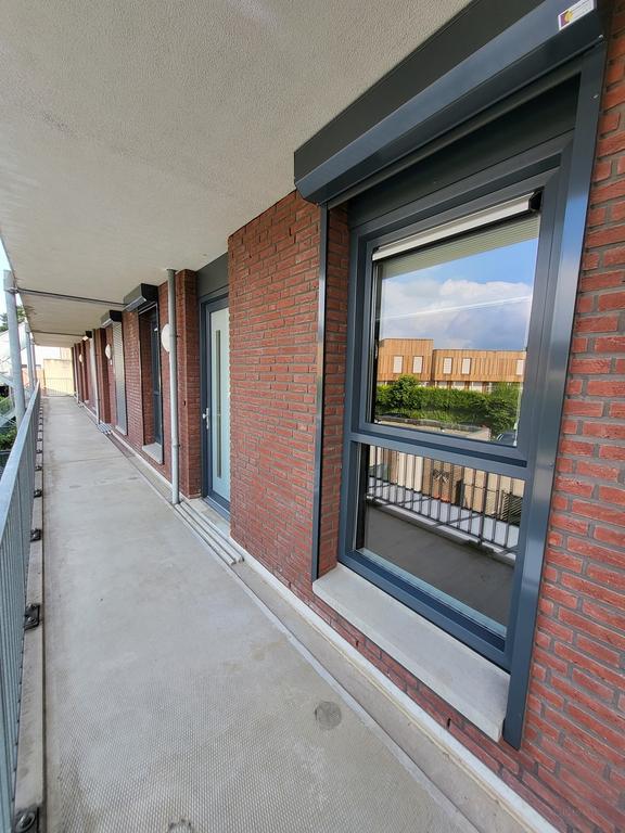 Modern 3-kamerappartement met balkon en parking - Afbeelding 9