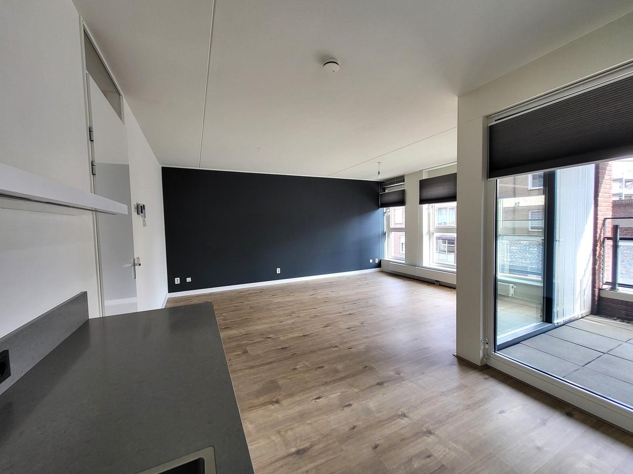 Modern 3-kamerappartement met balkon en parking - Afbeelding 13