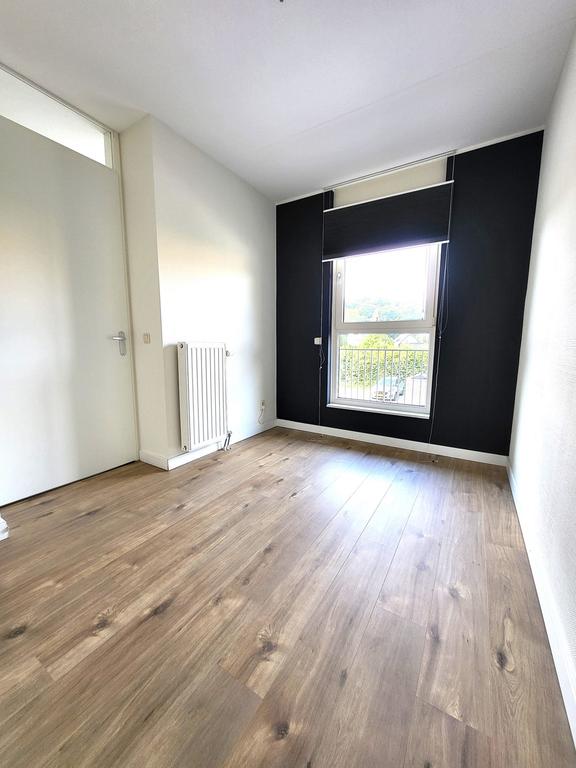 Modern 3-kamerappartement met balkon en parking - Afbeelding 17