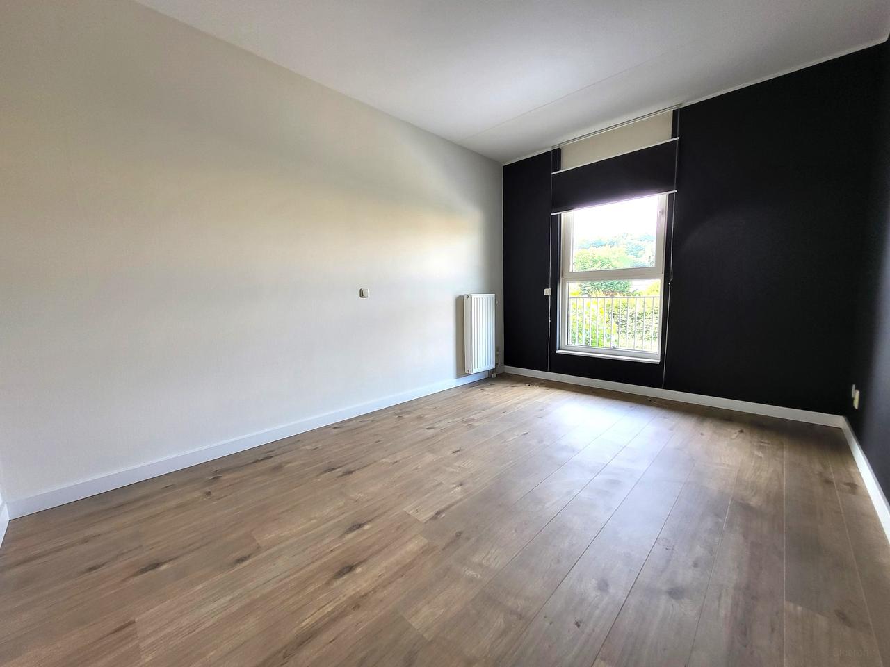 Modern 3-kamerappartement met balkon en parking - Afbeelding 20