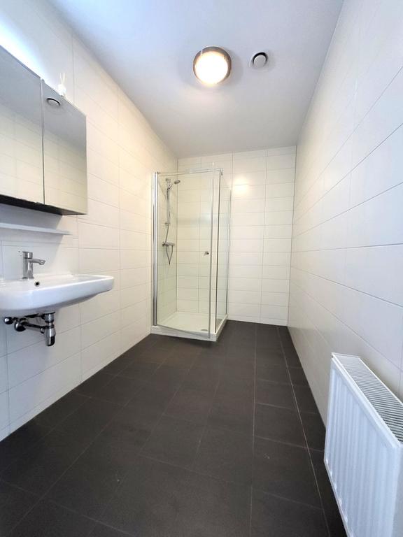 Modern 3-kamerappartement met balkon en parking - Afbeelding 21