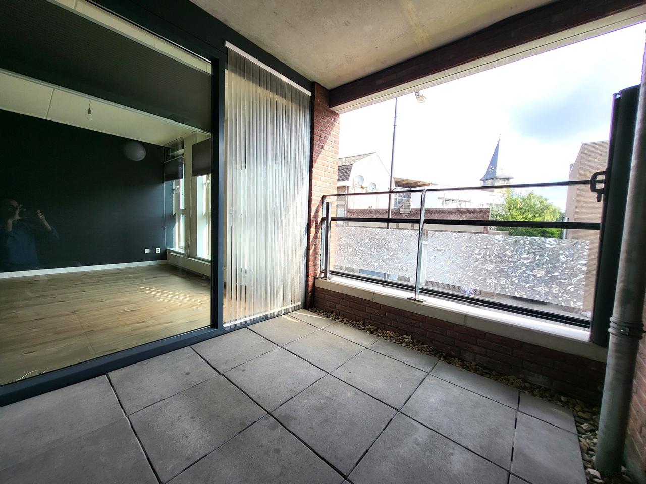 Modern 3-kamerappartement met balkon en parking - Afbeelding 24