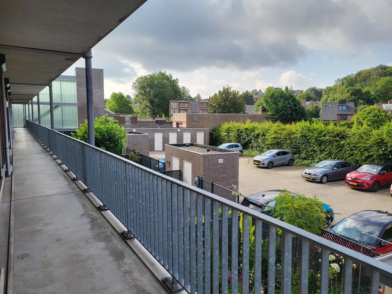 Modern 3-kamerappartement met balkon en parking - Afbeelding 27