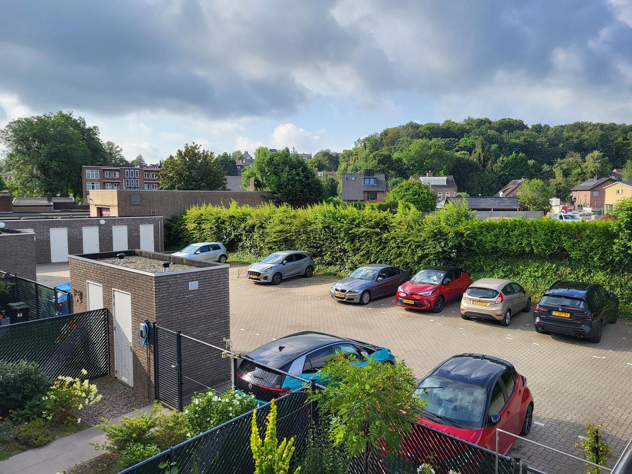 Modern 3-kamerappartement met balkon en parking - Afbeelding 28