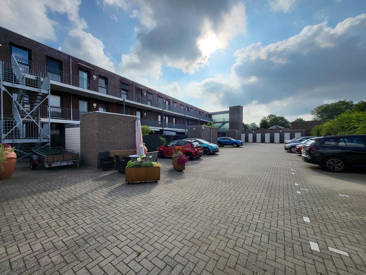 Modern 3-kamerappartement met balkon en parking - Afbeelding 29