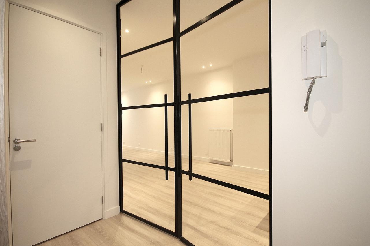 105 m² upper-floor apartment with 2 terraces - Image 6