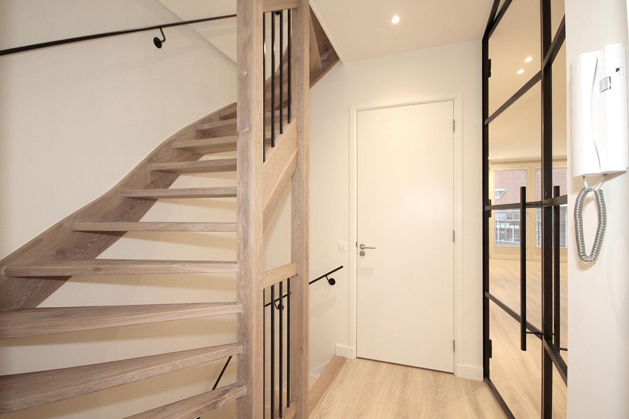 105 m² upper-floor apartment with 2 terraces - Image 8