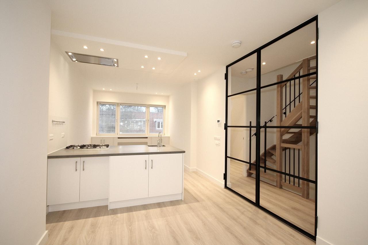105 m² upper-floor apartment with 2 terraces - Image 15