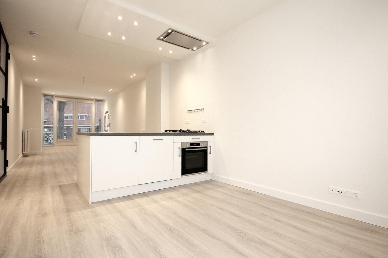 105 m² upper-floor apartment with 2 terraces - Image 18