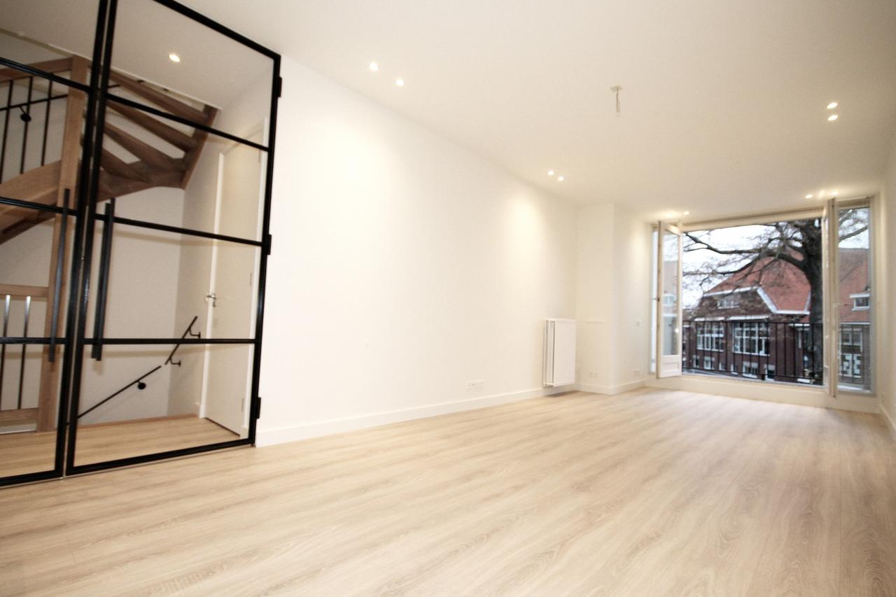 105 m² upper-floor apartment with 2 terraces - Image 24