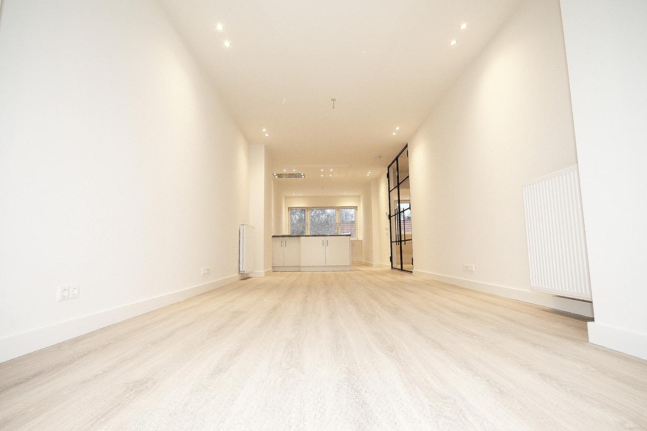105 m² upper-floor apartment with 2 terraces - Image 36