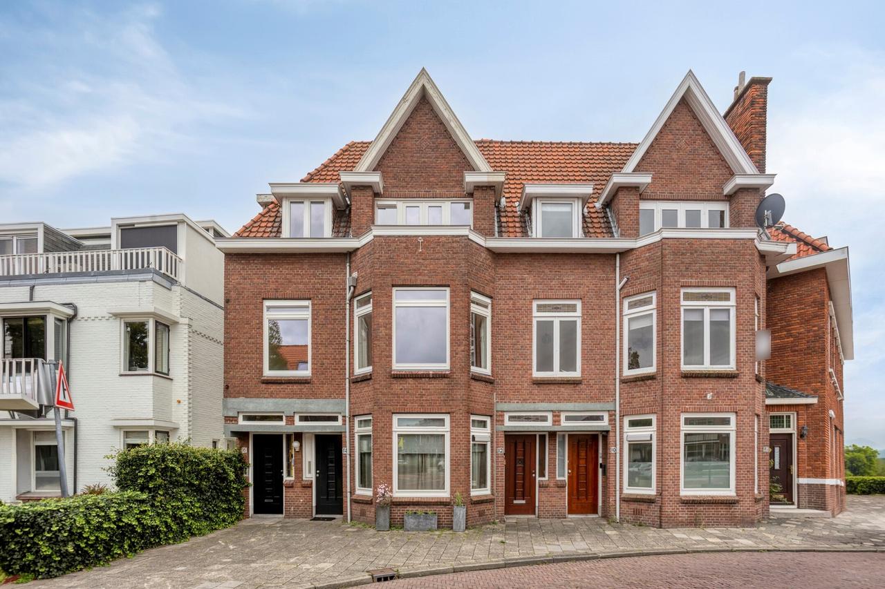 106 m² Duplex Apartment in Leeuwendaal - Image 1