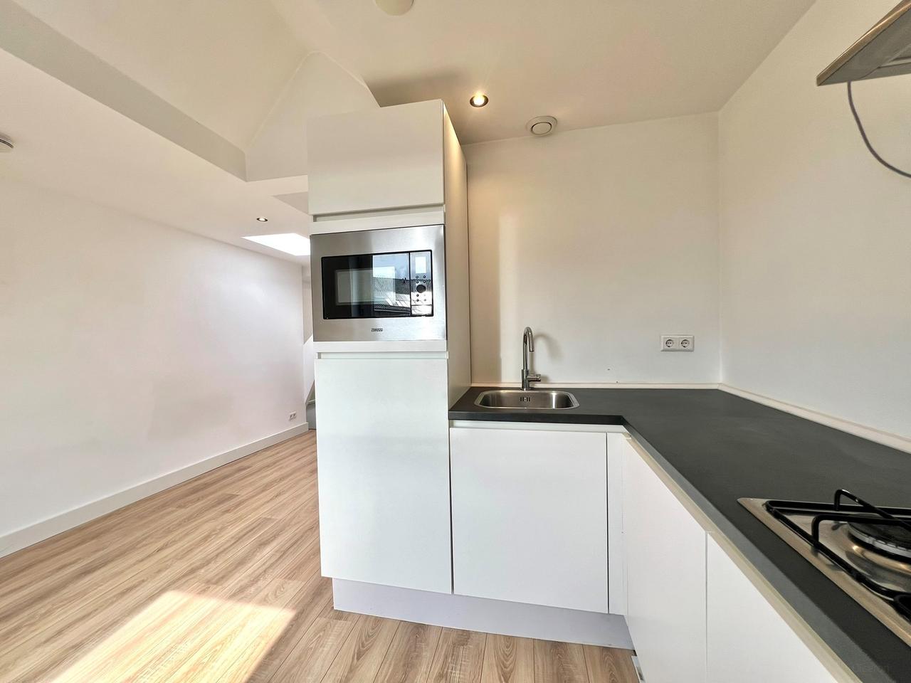 2-slaapkamerappartement met balkon in Oude Noorden - Afbeelding 2