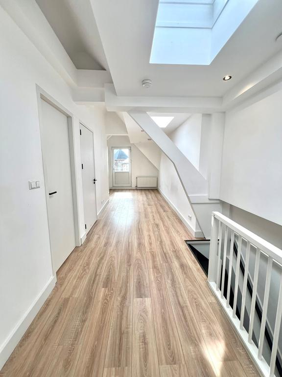 2-slaapkamerappartement met balkon in Oude Noorden - Afbeelding 9