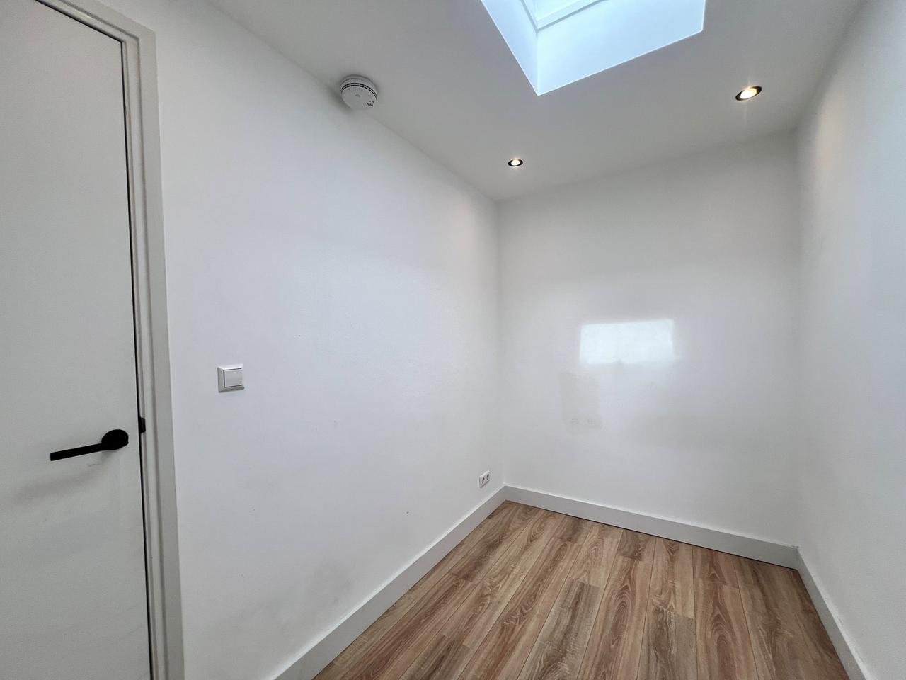 2-slaapkamerappartement met balkon in Oude Noorden - Afbeelding 16