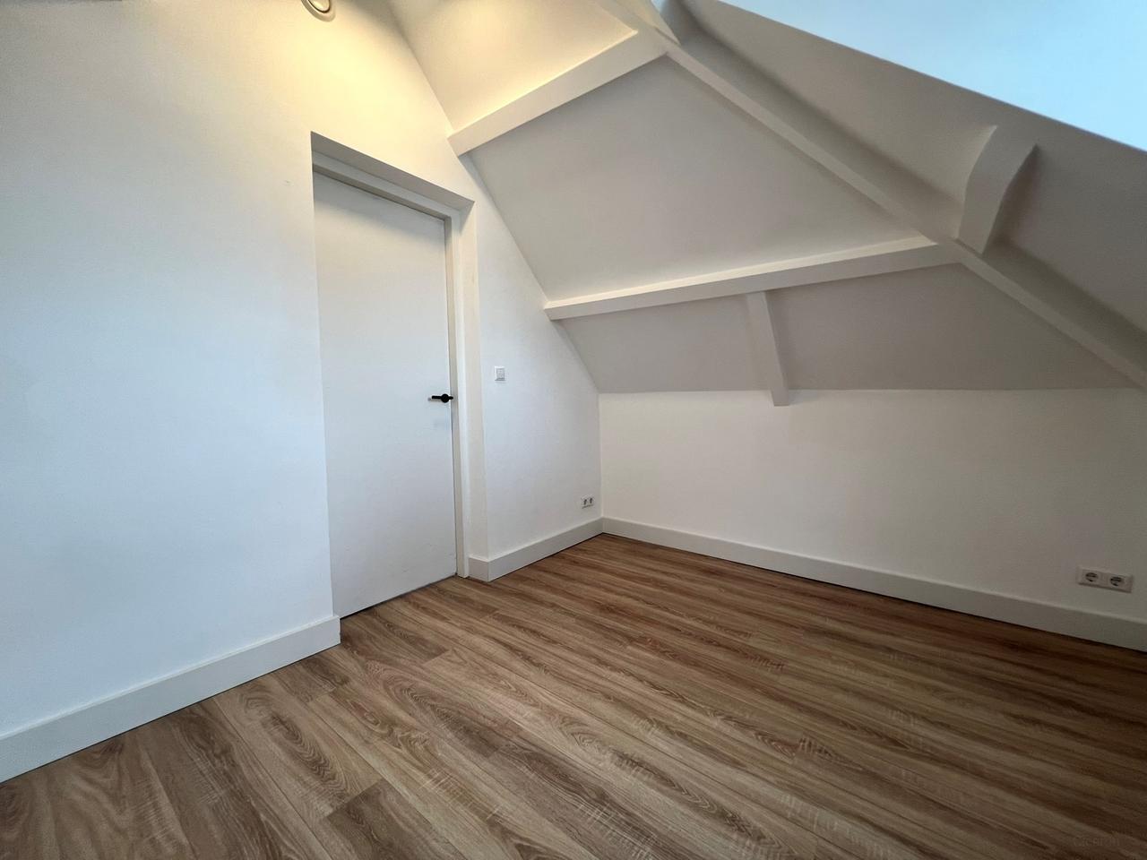 2-slaapkamerappartement met balkon in Oude Noorden - Afbeelding 20