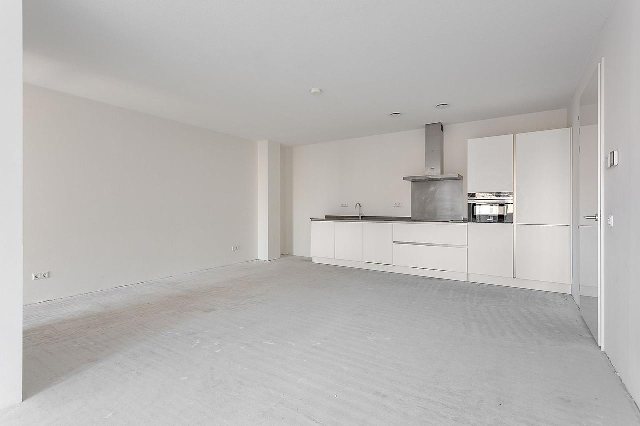 80 m² apartment with balcony in Haarlem - Image 3