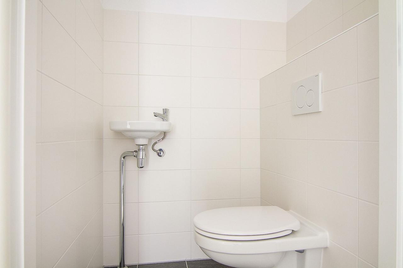 2-bedroom apartment with balcony in Haarlem - Image 8