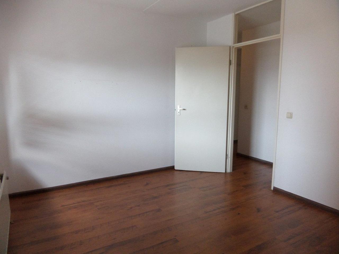 87 m² apartment with balcony in Eindhoven - Image 3