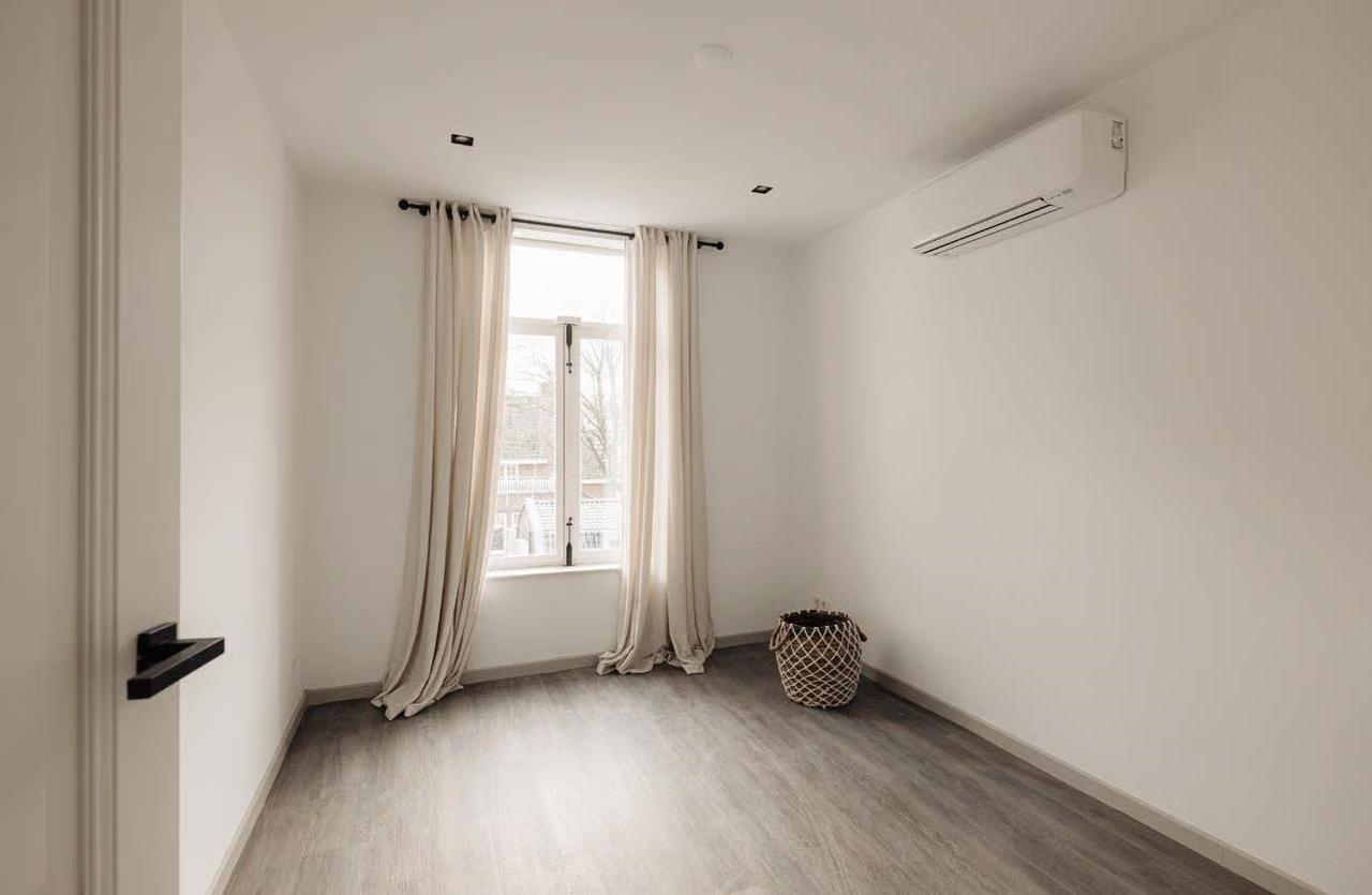 Furnished Duplex Apartment with Roof Terrace - Image 11