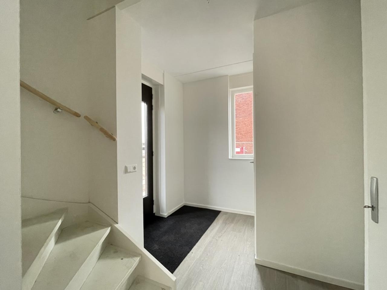 Hoekwoning met garage en 25 m² zolder - Afbeelding 2