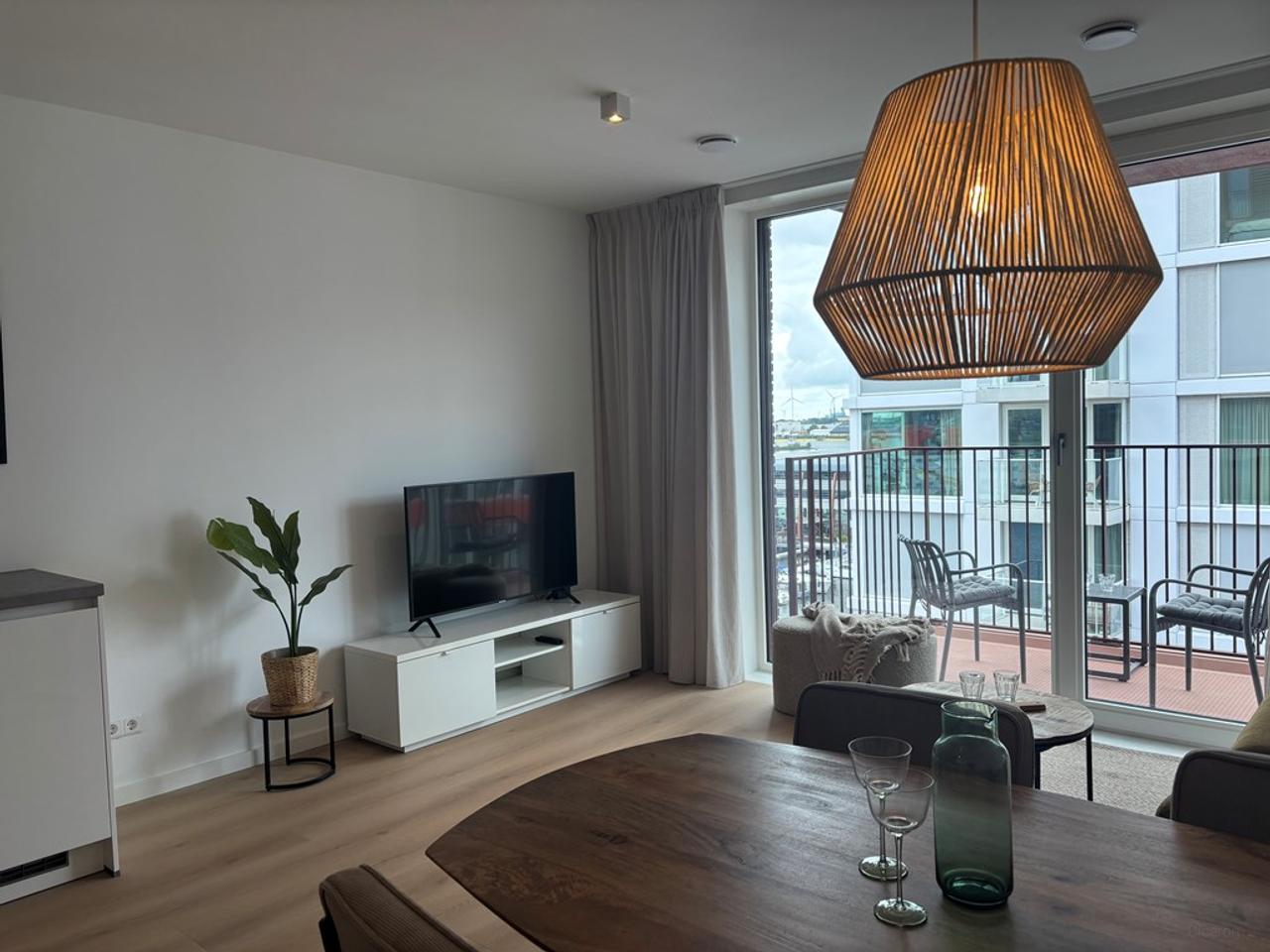 Furnished apartment with IJ views - Image 5