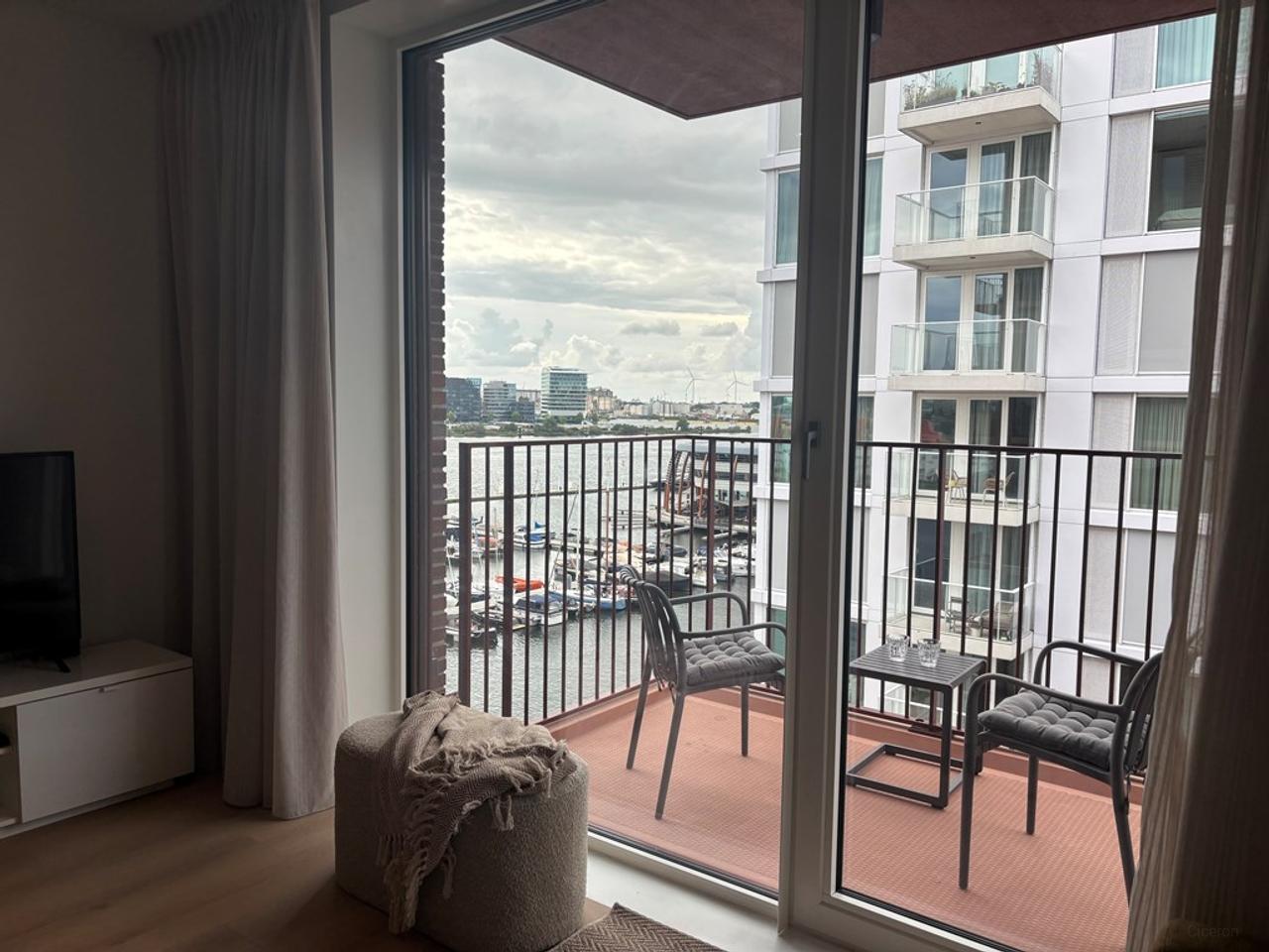 Furnished apartment with IJ views - Image 10