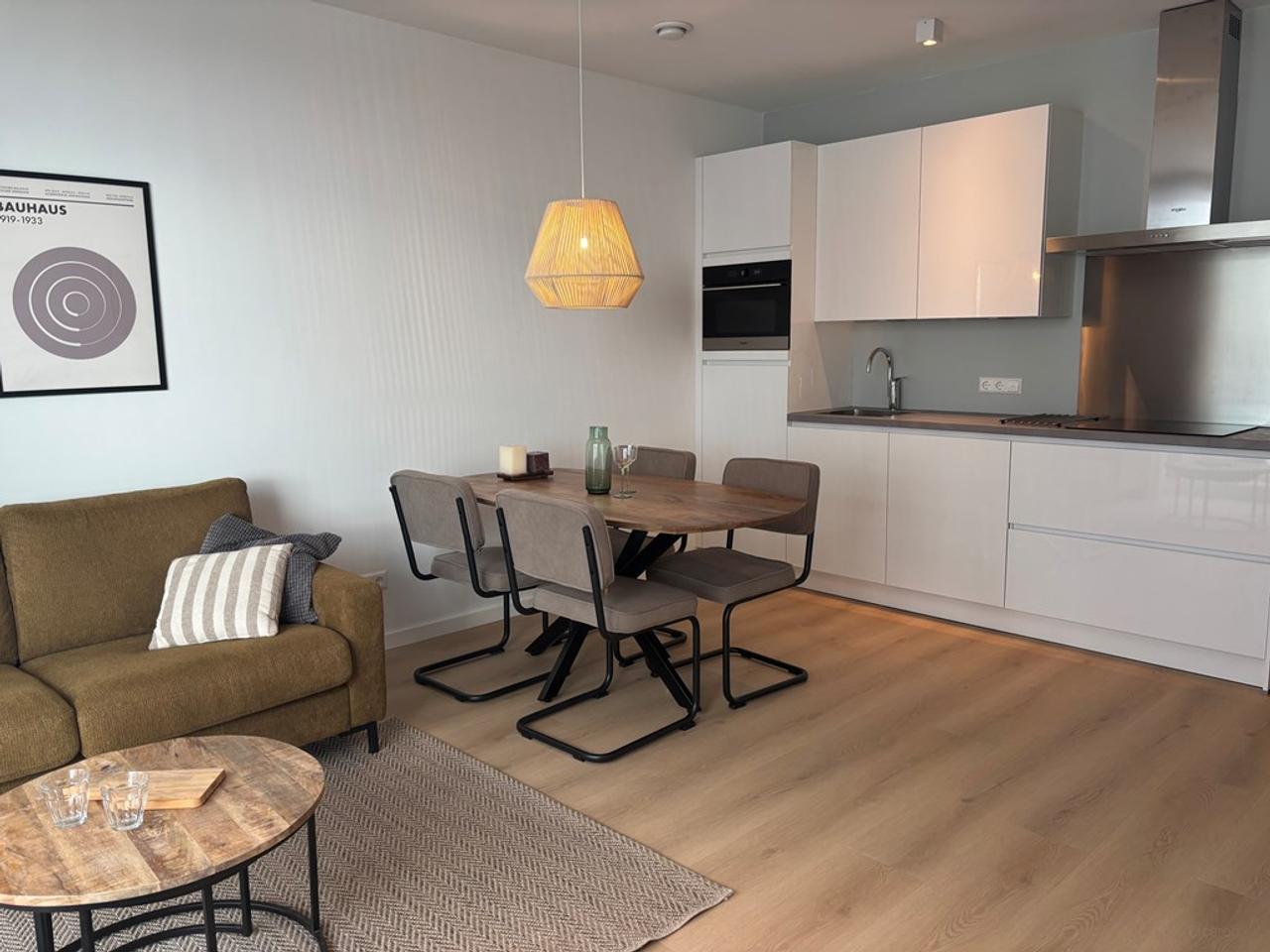 Furnished apartment with IJ views - Image 11
