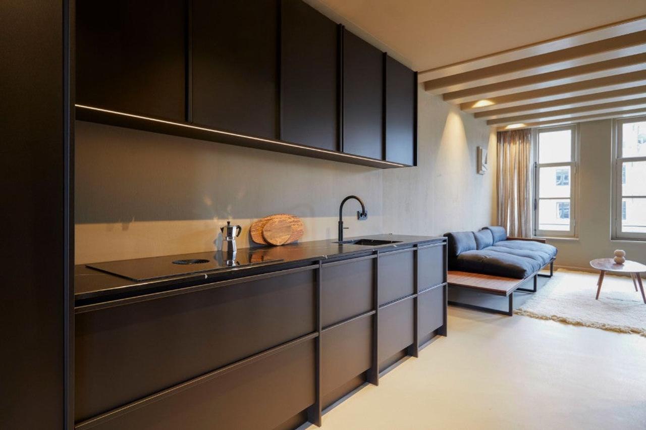Furnished apartment with terrace in Jordaan - Image 6