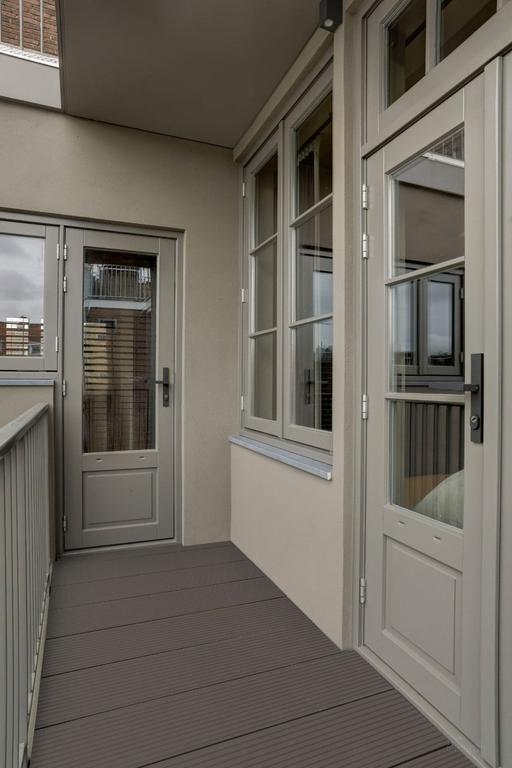 Furnished apartment with terrace in Jordaan - Image 17