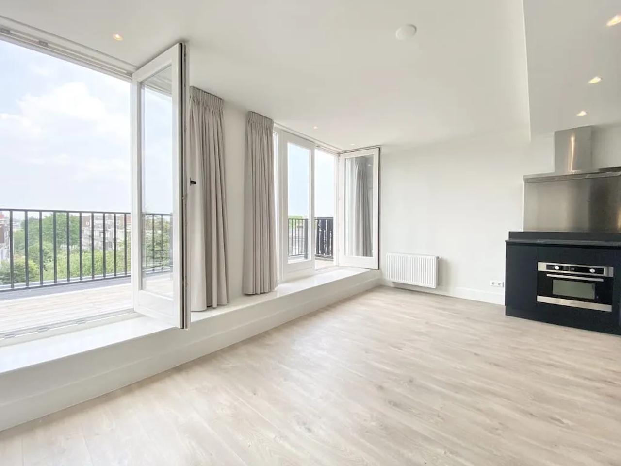 52 m² appartement met balkon in Amsterdam - Afbeelding 1