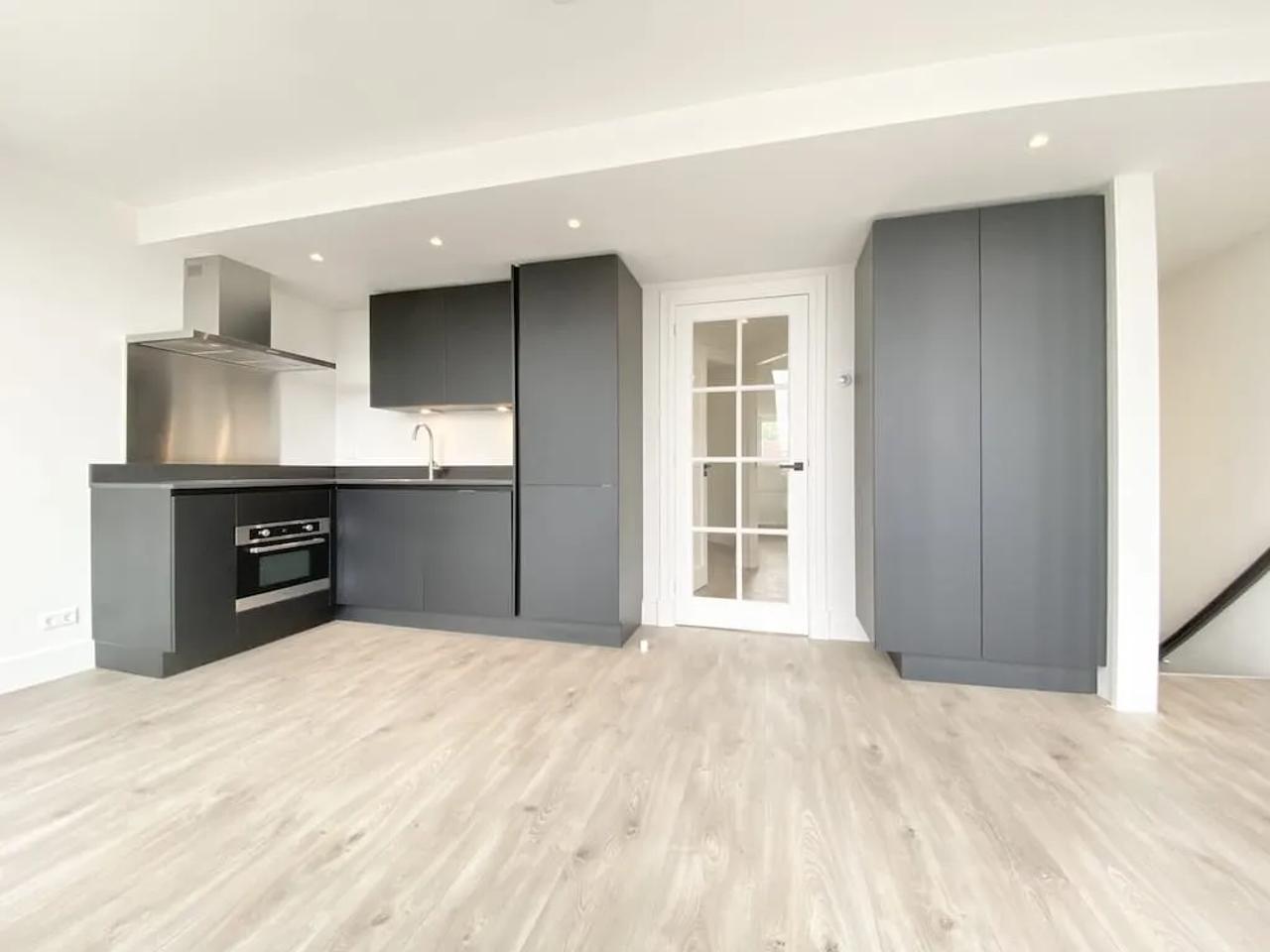 52 m² appartement met balkon in Amsterdam - Afbeelding 2