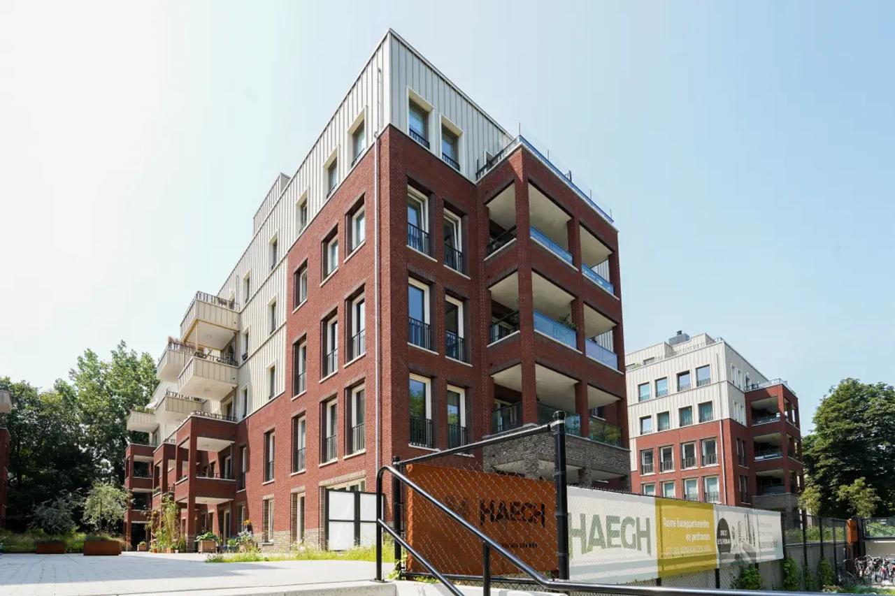 179 m² hoekappartement met parkeren - Afbeelding 5