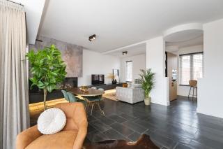 Furnished Apartment with Large Terrace - Image 7