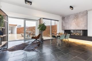 Furnished Apartment with Large Terrace - Image 9